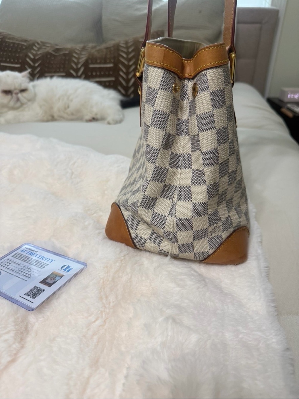 Louis Vuitton Damier Azur Checkered Tote in Cream and Tan Leather - Picture 2 of 3